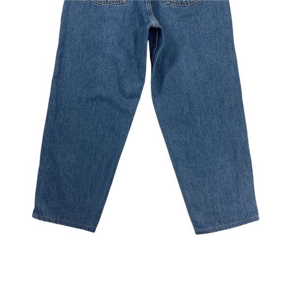 Levi's Women's 560 Loose Fit Straight Leg Denim Jeans - Picture 8 of 10